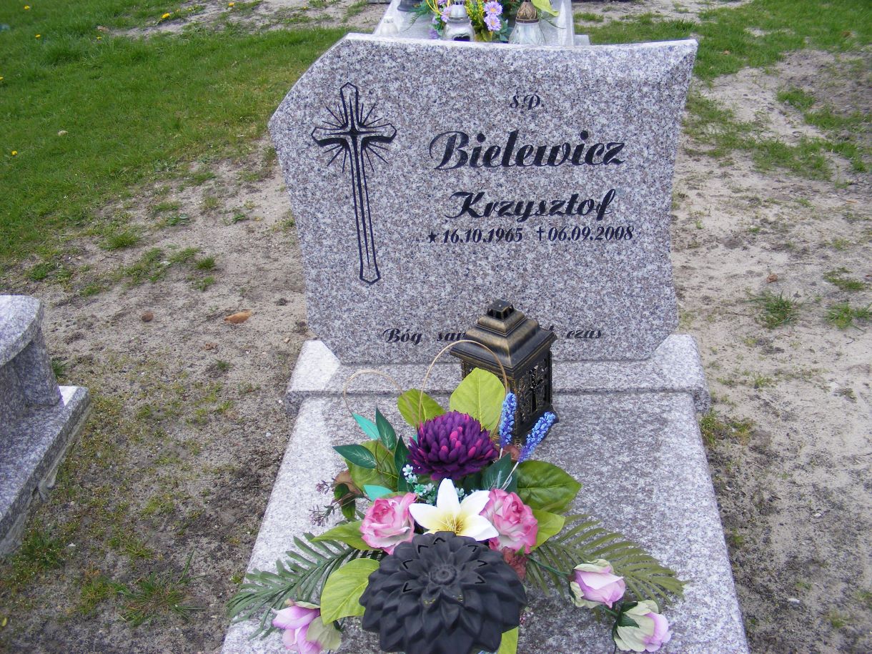 Krzysztof Bielewicz 1965 Osiecznica - Grobonet - Wyszukiwarka osób pochowanych